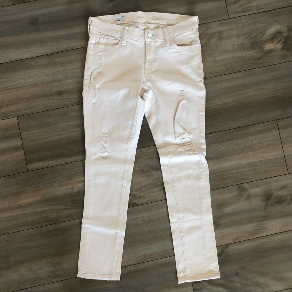 Gap Girlfriend Distressed Skinny- Size 25 Regular